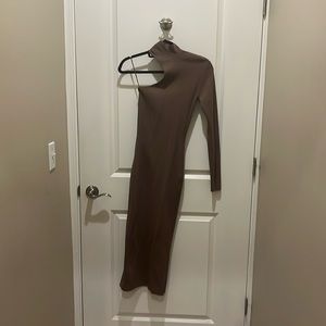 ✨Zara bodycon dress✨